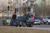 Wypadek na Rondzie Niepodległości w Legnicy [ZDJĘCIA]