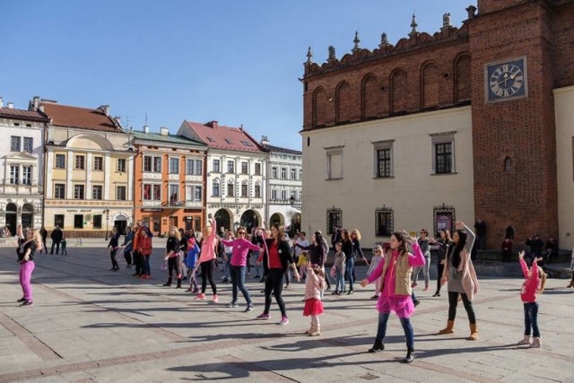 Akcja „Nazywam się Miliard/ One Billion Rising” w Tarnowie  odbywa się od kilku lat cieszy się sporym zainteresowanie wśród mieszkańców