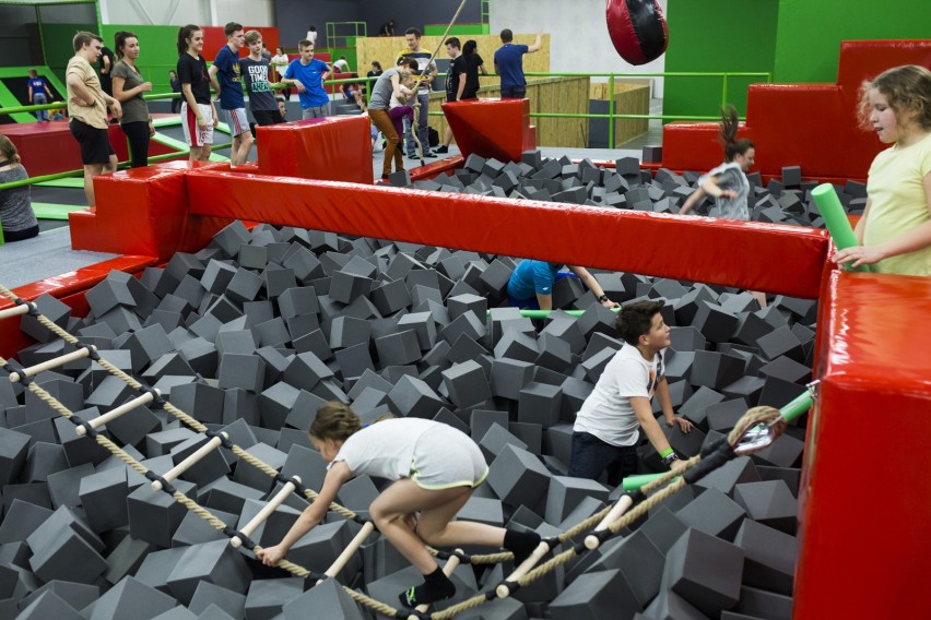 Trampoliny z jednej strony wyczerpują fizycznie, z drugiej -...