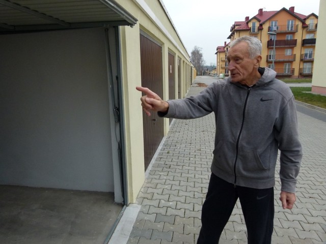 Kazimierz Pluskota z Łuszczanowic pyta dlaczego musi płacić opłatę eksploatacyjną za garaż