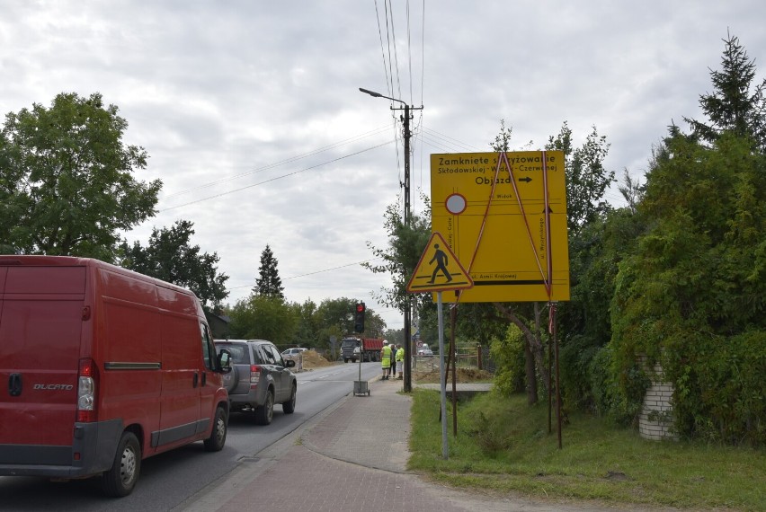 Utrudnienia w ruchu na ulicy Skłodowskiej w Skierniewicach