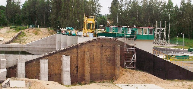 Odbudowa tamy na rzece Witce ma kosztować 65 mln zł. Prace ruszą w 2013 roku. Nowa zapora będzie z betonu , a nie z ziemi - jak poprzednia