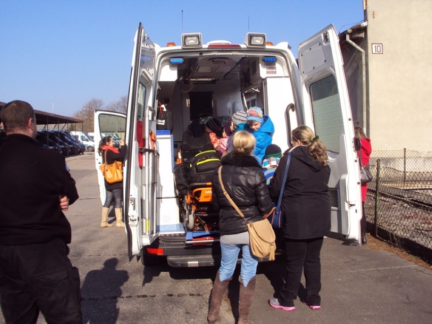 Uczniowie zerówki odwiedzili olsztyńskich policjantów