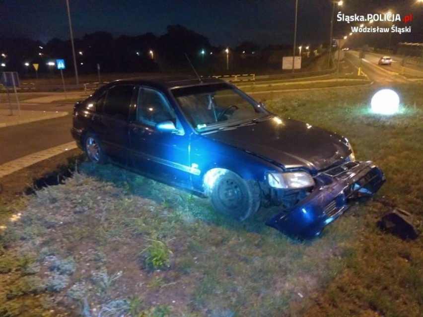 Pijany wjechał w rondo na ulicy Rybnickiej