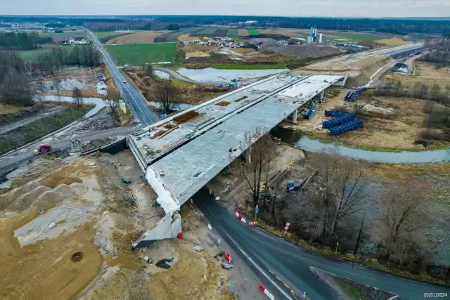 Tak powstaje nowa trasa S1 w Śląskiem, na odcinku Bielsko-Biała - Oświęcim 

Zobacz kolejne zdjęcia/plansze. Przesuwaj zdjęcia w prawo naciśnij strzałkę lub przycisk NASTĘPNE