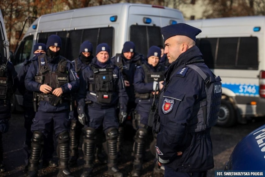 Wielkie ćwiczenia służb na stadionie w Kielcach. Wzięły w nim udział wojsko, policja, straż i pogotowie. Zobacz zdjęcia