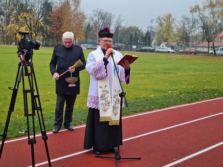 Stadion Miejski w Śmiglu został oficjalnie otwarty po modernizacji