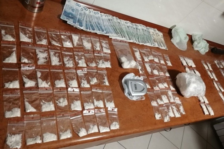 Sieradzka policja przejęła ponad kilogram narkotyków