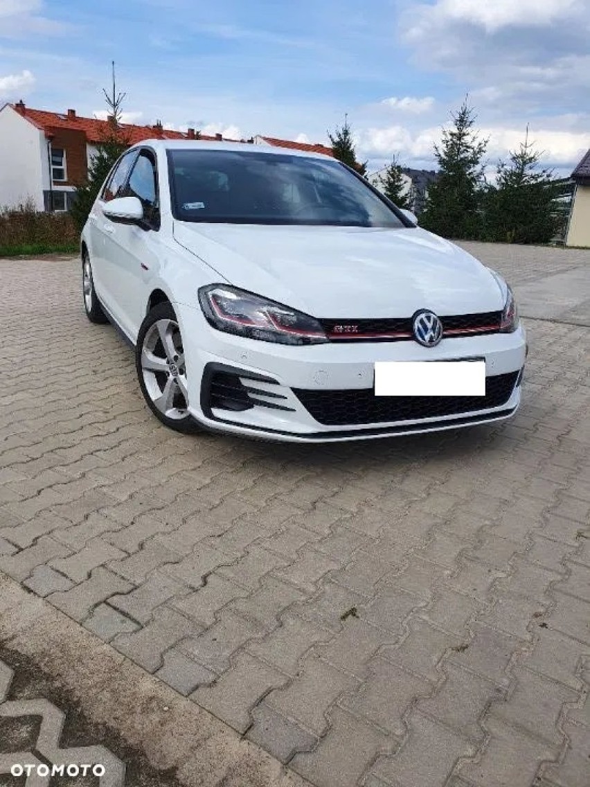 Volkswagen Golf VII
Cena: 111 000 zł
Rok produkcji:...