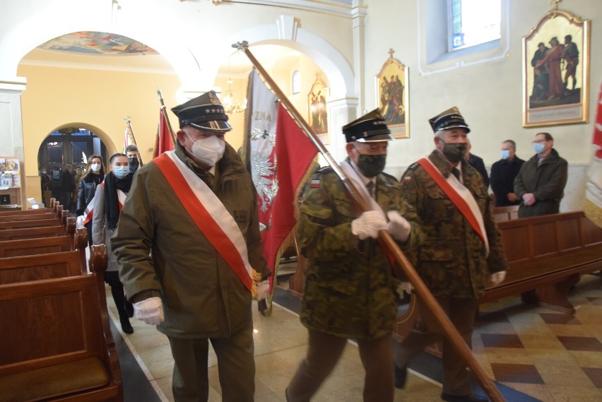 Sztandar NSZZ Solidarność ZEG-u w Tychach - 40. rocznica poświęcenia i msza w kościele św. Marii Magdaleny w Tychach. Zobaczcie zdjęcia