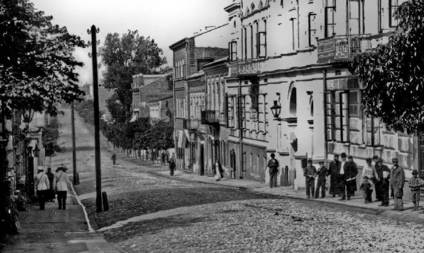 Została wytyczona w latach 20. XIX wieku, choć jej zalążek...