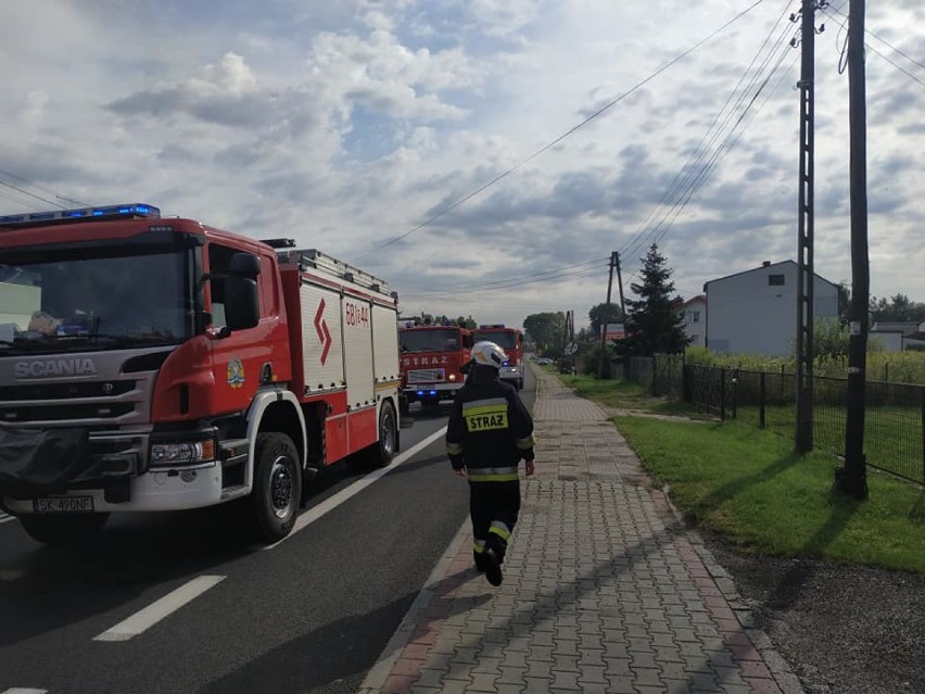 Uszkodzony gazociąg w Porębie. Ewakuowano mieszkańców domów...