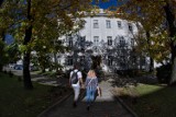 Akademia Tarnowska wstrzymała start naboru na studia lekarskie, na pozostałe już trwa