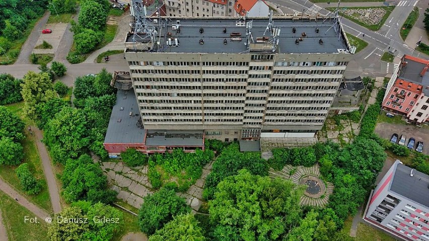 Wałbrzych: Hotel Sudety, tutaj przed laty tętniło serce miasta... (ZDJĘCIA)