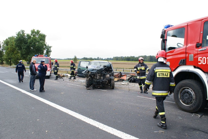 Wypadek w Parafiance: Dwie osoby nie żyją (foto)