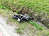 Opole: motocyklista najechał na krawężnik i zakończył jazdę w rowie