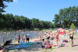 Plażowanie na kąpielisku na Patykach w Kolonii Łobudzice w gminie Zelów, ZDJĘCIA, VIDEO