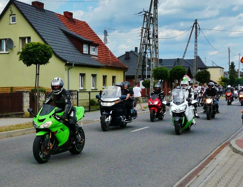 Dni Gminy Ciasna - niedziela: parada motocyklistów w centrum miejscowości [ZDJĘCIA]