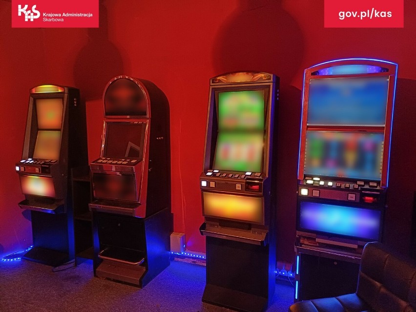 KAS zlikwidowała 25 nielegalnych automatów do gier w...