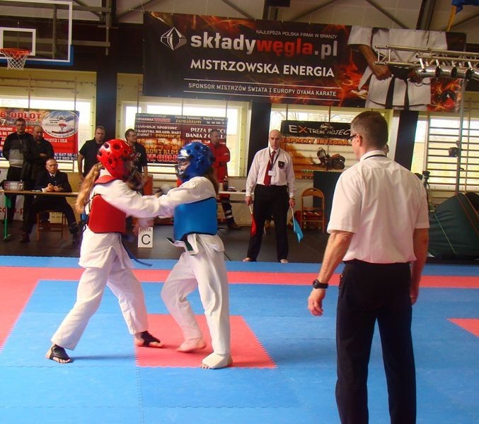 Olkuscy karatecy zdobyli pięć medali w MP Oyama karate w kumite w Piotrkowie Trybunalskim