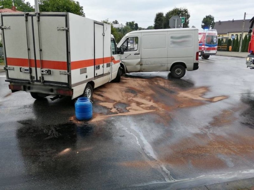 W Podegrodziu zderzyły się dwa samochody dostawcze
