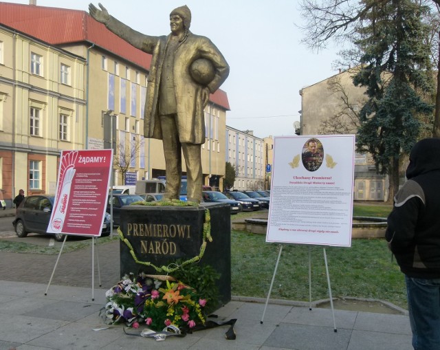 Pomnik premiera stanął przy ul. Słowackiego