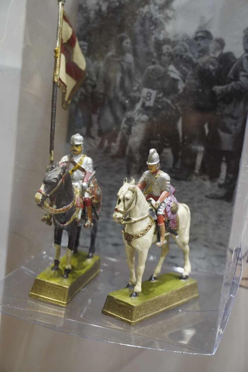 Zabawki militarne dla małych i dużych. Wystawa w Muzeum Wojska w Białymstoku [zdjęcia]