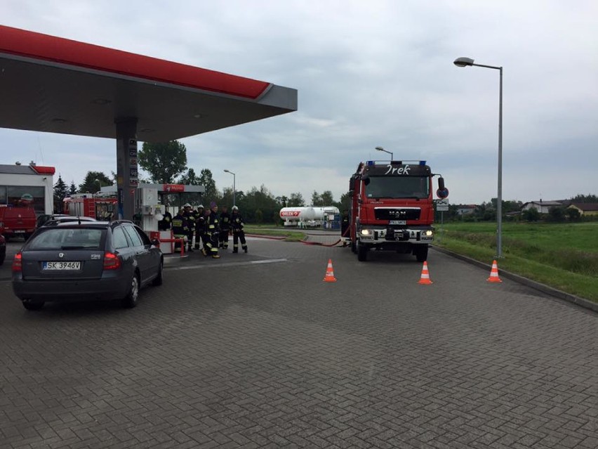 Kłodawa: Ewakuowano pracowników i klientów stacji benzynowej