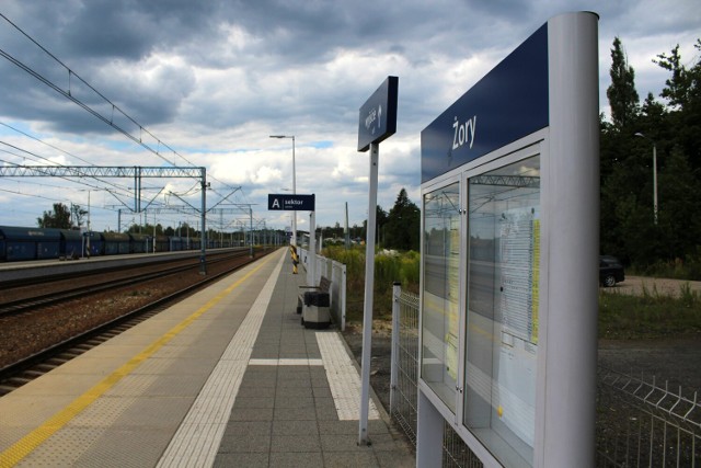 Poza wyświetlaczami, na stacji kolejowej w Żorach ma pojawić się również system rozgłoszeniowy