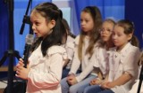 Wiosenny Koncert Rodzinny chóru Most the Music odbył się w Uniejowie. Zaprezentowali się młodzi artyści ZDJĘCIA