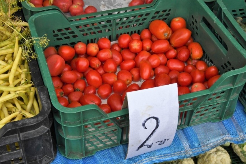 Pomidory na przetwory można było w czwartek kupić po 2...