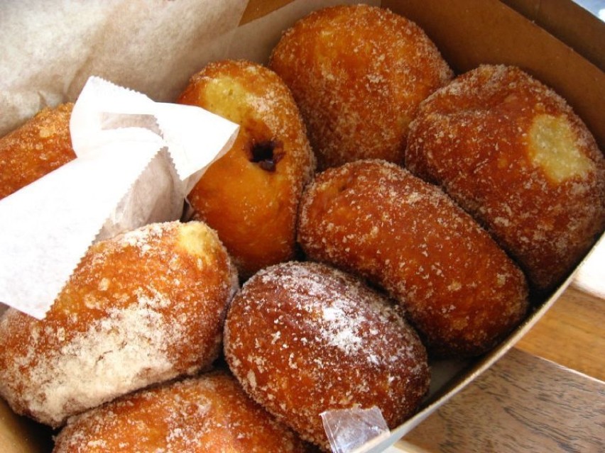 Portugalska odmiana pączka to malasadas.