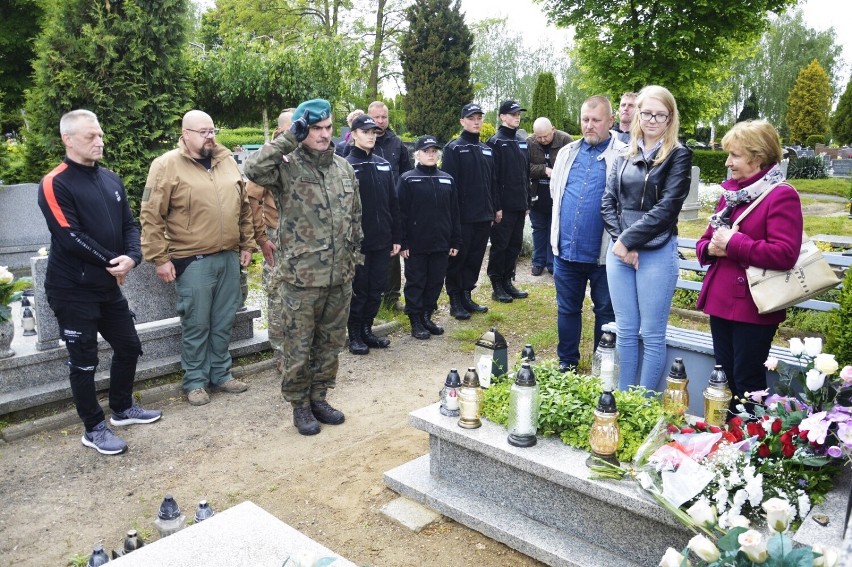 Uroczystość na cmentarzu przy ul. Świerkowej