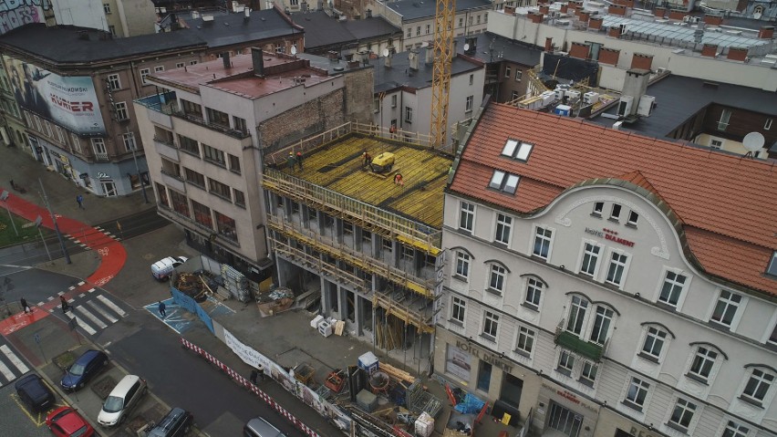 Trwa rozbudowa hotelu Diament w Katowicach NOWE ZDJĘCIA