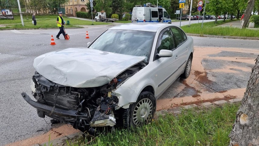 Wypadek na alei Legionów w Kielcach. Dwoje dzieci zabrano do szpitala [ZDJĘCIA]