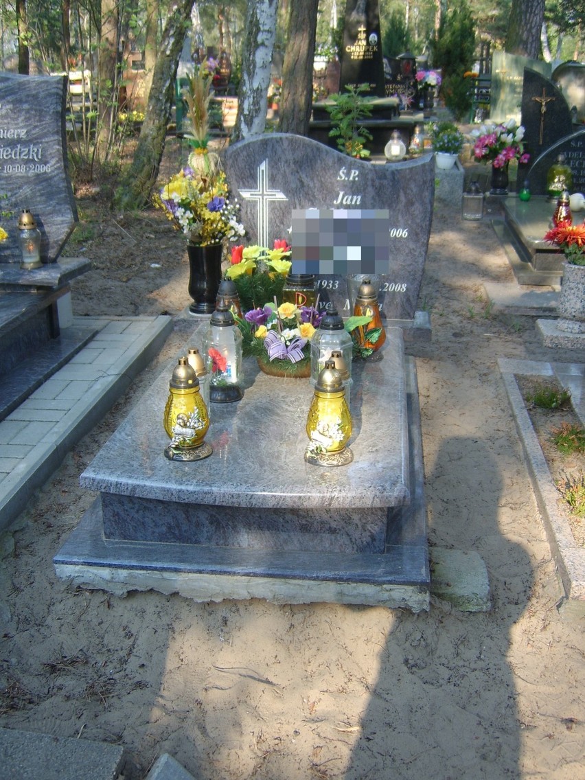 Skradziono nagrobek z cmentarza w Sobieszewie.