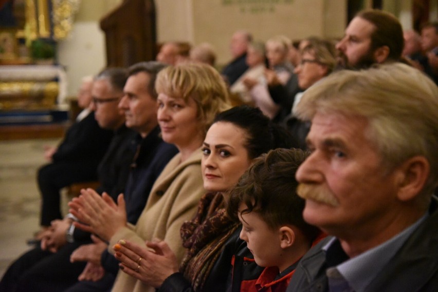 Na Fali Zdumień - koncert poświęcony pamięci św. Jana Pawła II w Radymnie [ZDJĘCIA]