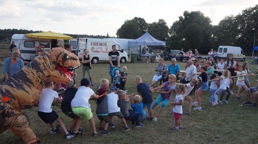 Festyn rodzinny w Jaktorowie: Czyli zabawa dla dzieci i dorosłych oraz koncert zespołu Jambo Africa (FOTO)