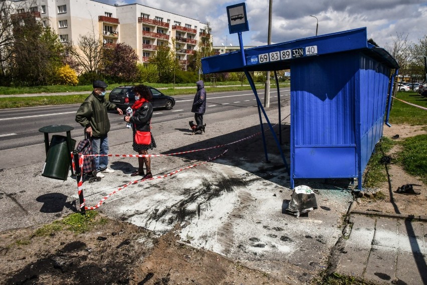 W wypadku, do którego doszło w nocy 7 maja na ulicy...