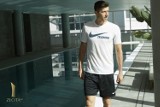 Robert Lewandowski trenuje w luksusowych wnętrzach swojego apartamentu [ZDJĘCIA]