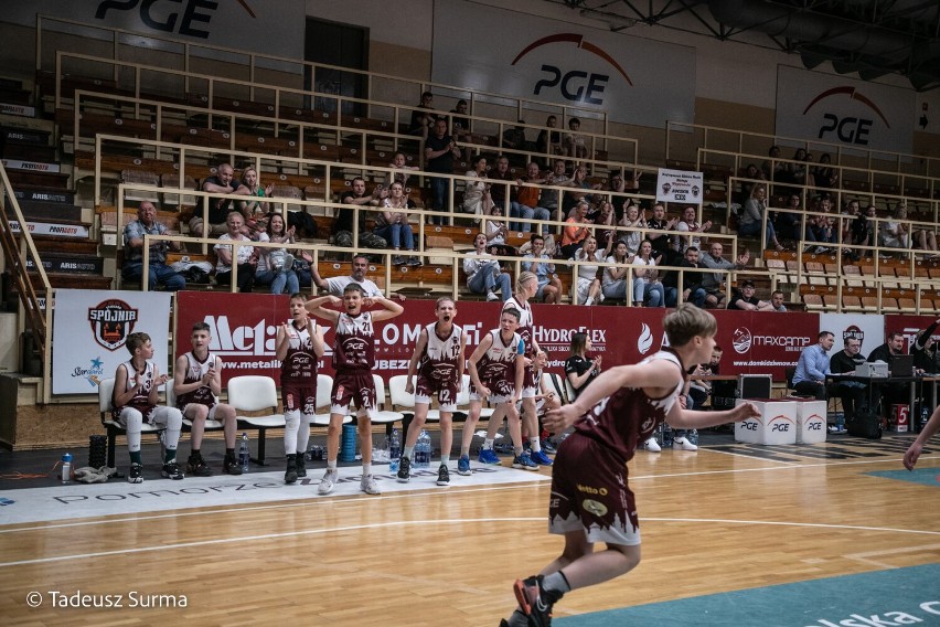 Młodzi koszykarze PGE Spójnia Stargard w finale Mistrzostw Polski