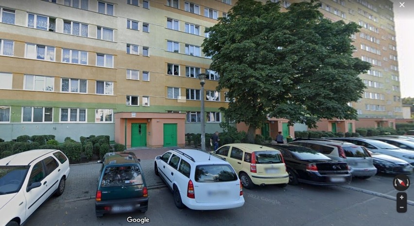 Do zabójstwa 49-latka doszło w bloku przy ul. Bajecznej we...