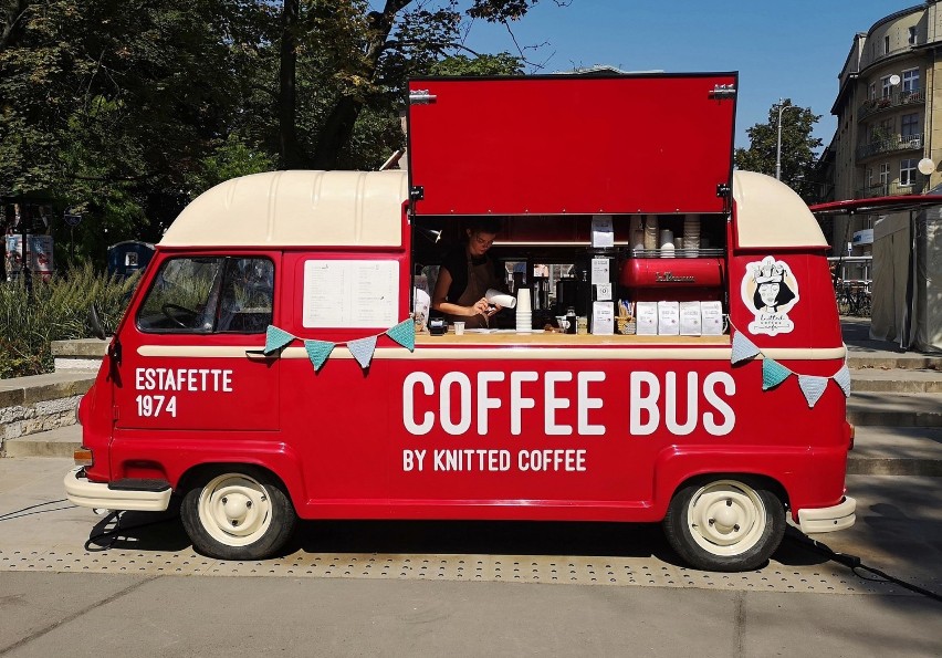 Perły, swing i kreacje vintage. Tak wyglądał Piknik Retro w Parku Krakowskim 