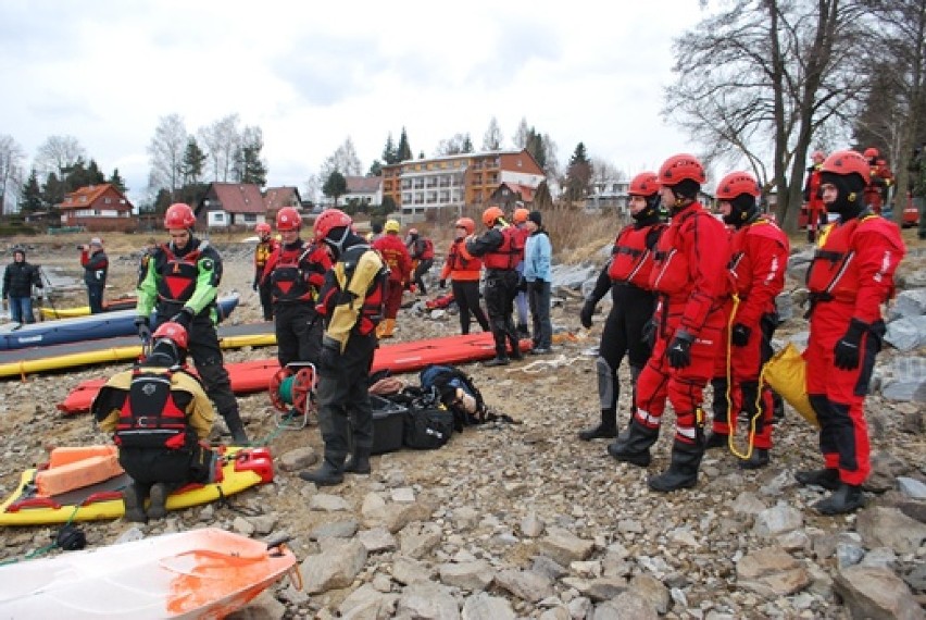 Ćwiczenia strażackie z udziałem OSP Mnich w Czechach.