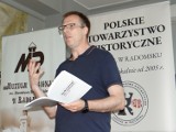Nowa książka Tomasza Nowaka z Radomska. Pod lupą nekrologi z „Gazety Radomskowskiej”. FILM