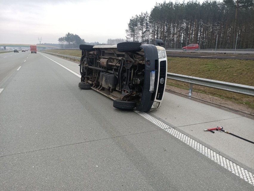 Wypadek na autostradzie A1 w okolicach Kamieńska. Zderzyły...