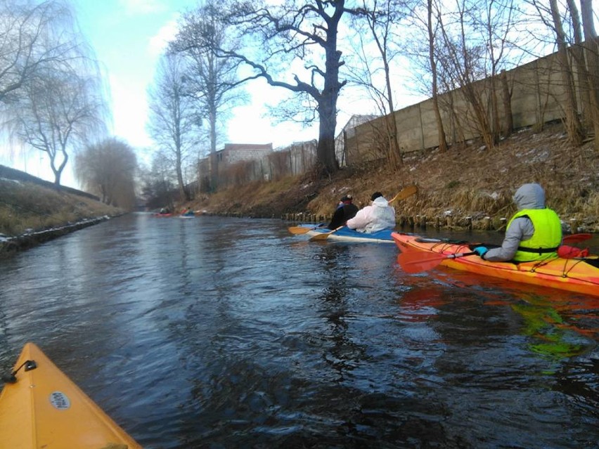 Karnawałowy spływ kajakowy