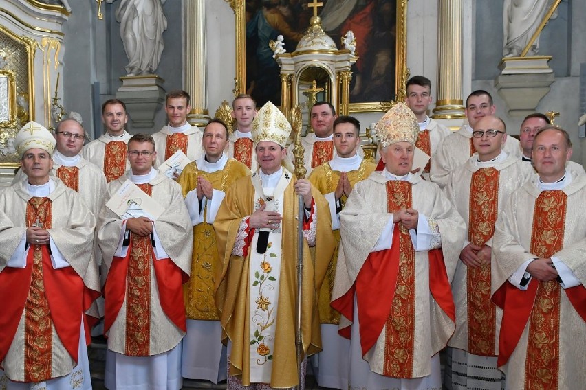 Mamy sześciu nowych księży w Archidiecezji Białostockiej. Święcenia w archikatedrze [zdjęcia]