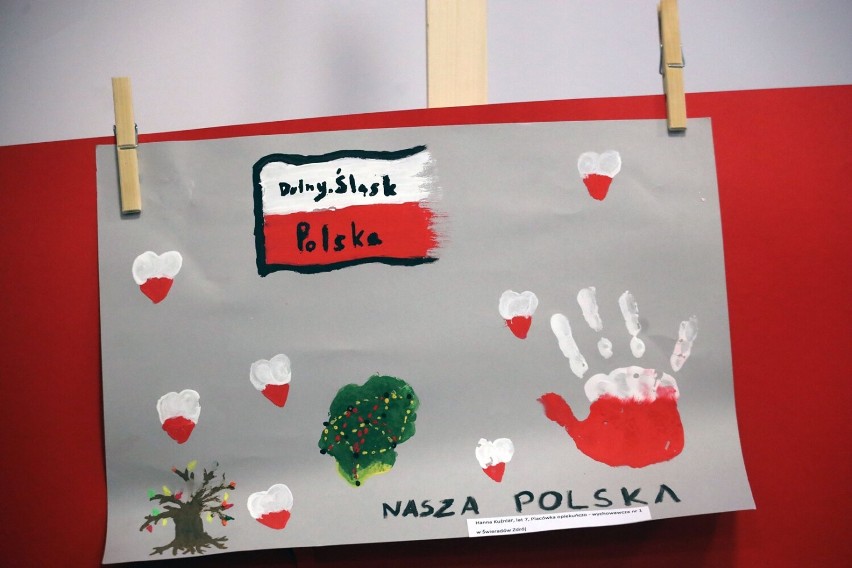 "Moja Ojczyzna Polska", wystawa na legnickim Dworcu PKP, zobaczcie zdjęcia
