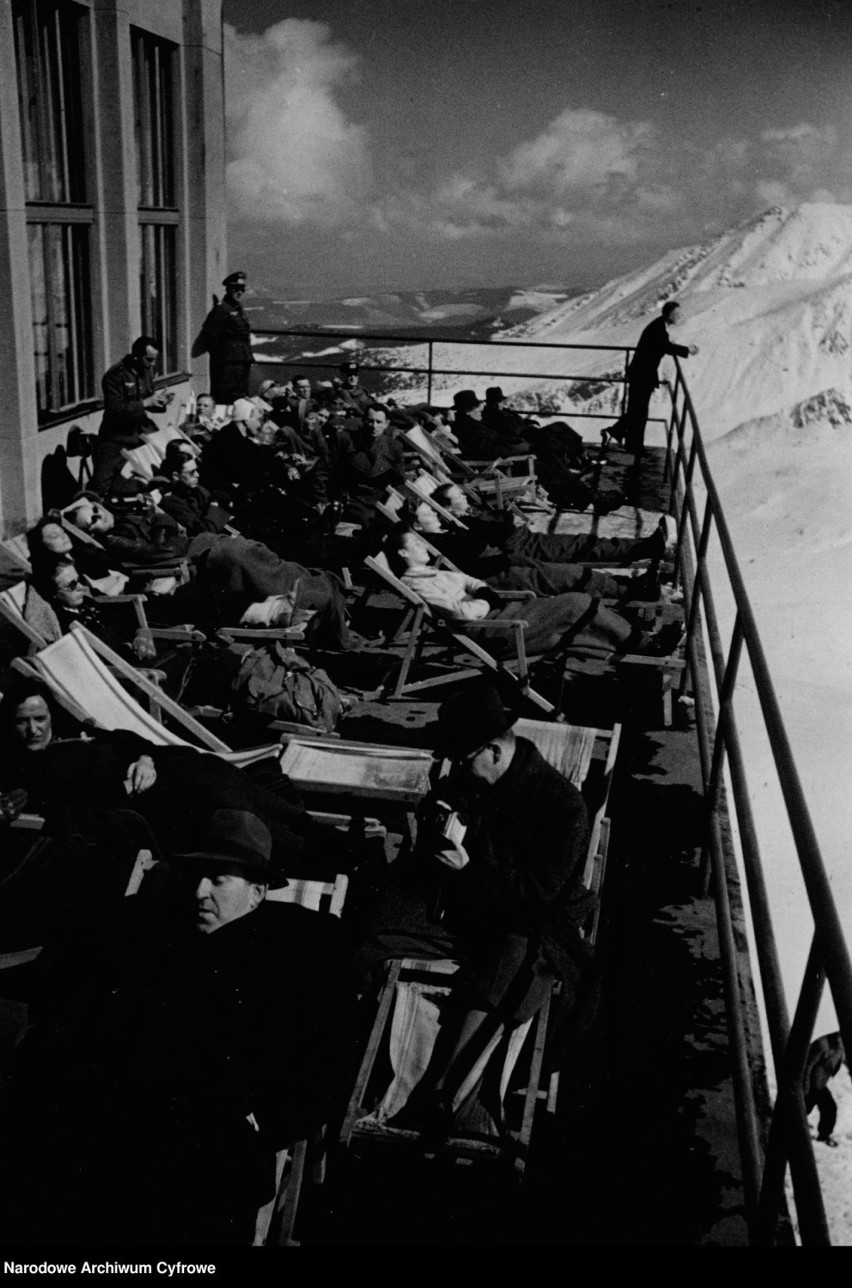 Leżaki na Gubałówce w Zakopanem